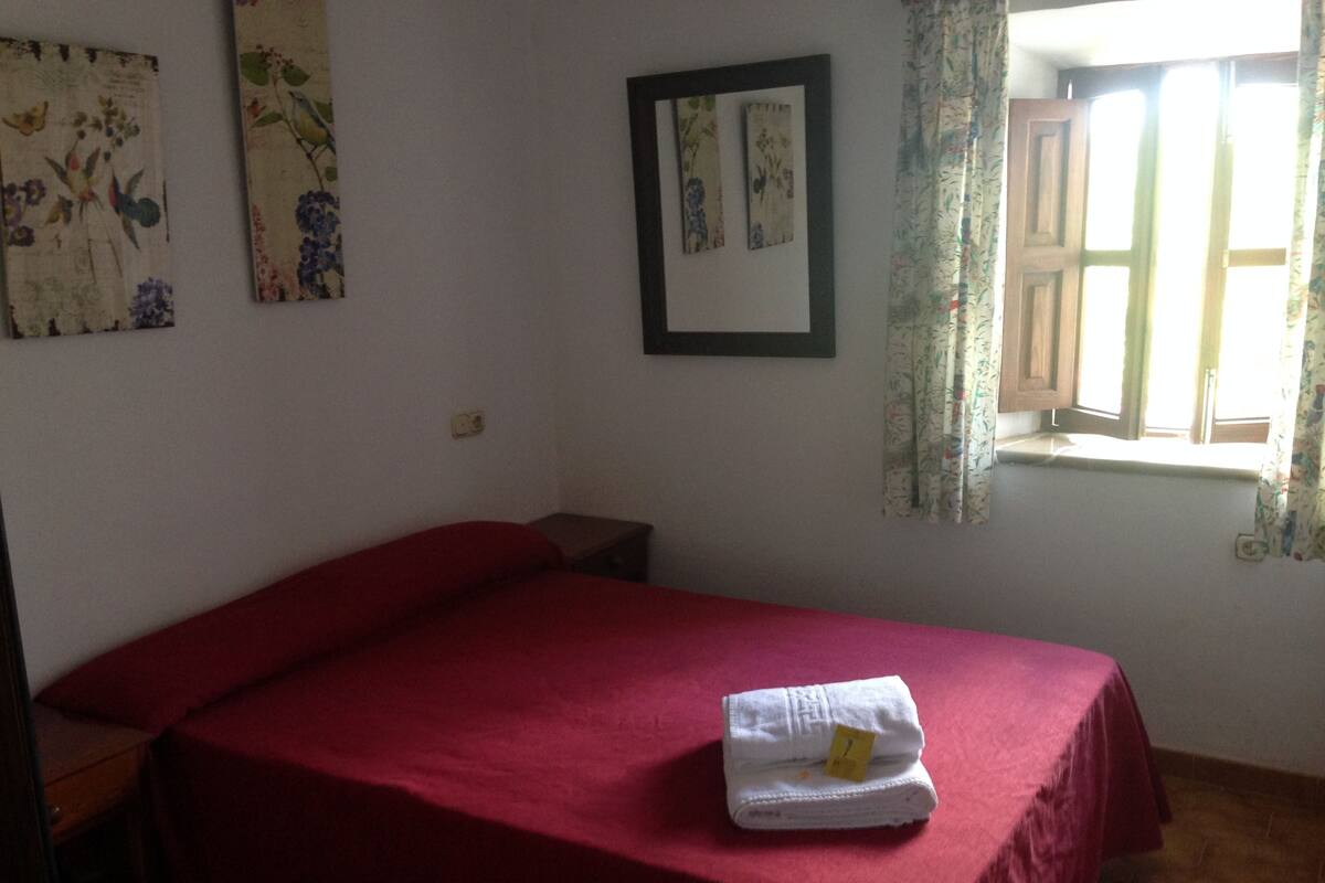 Free cots/infant beds, rollaway beds, free WiFi
