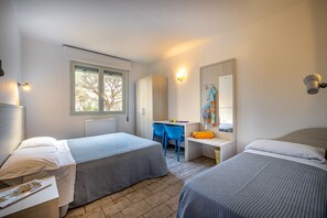 Apartamento, 1 habitación | Escritorio y espacio para trabajar con un portátil