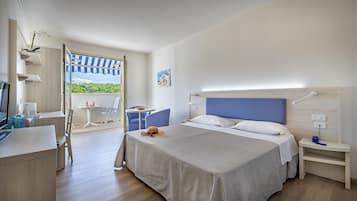 Studio Supérieur, 1 chambre, four à micro-ondes, vue parc