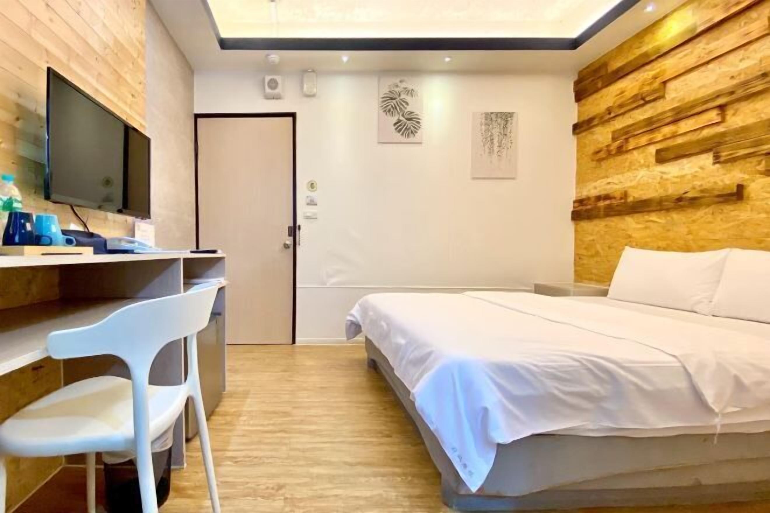 Decoración personalizada, muebles diferentes y escritorio 