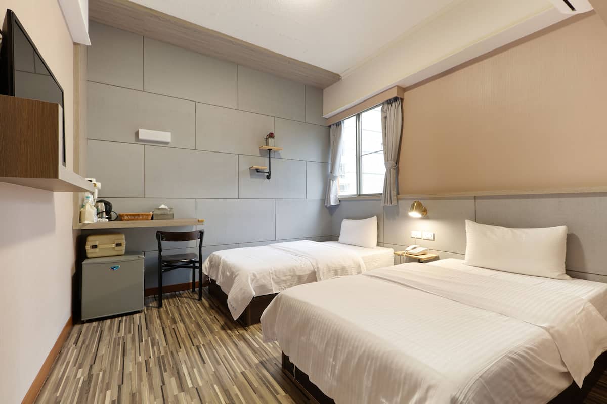 Kamar Twin Desain | 1 kamar tidur dan didekorasi berbeda-beda