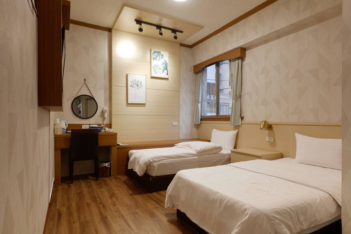 本館雙床房R205 | 書桌、筆電工作空間、遮光布/窗簾、隔音