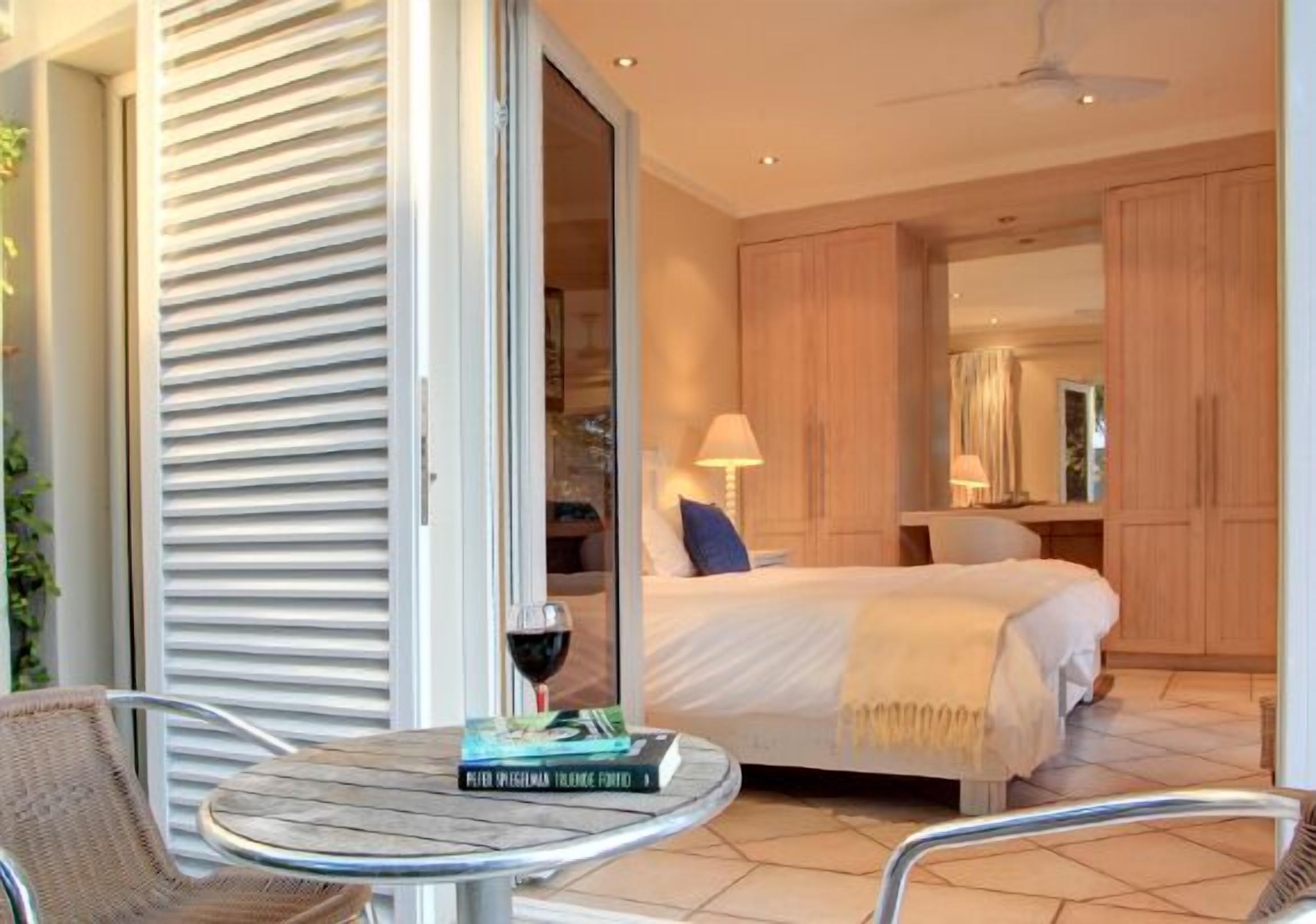 Literie de qualité supérieure, coffres-forts dans les chambres