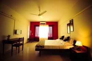Standard Apartment, 2 Single Beds, Non Smoking | Desk, rollaway beds, free WiFi, bed sheets