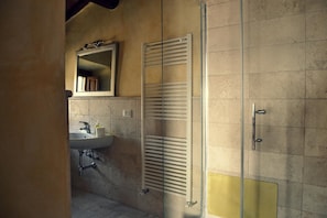 Doppia Standard | Bagno