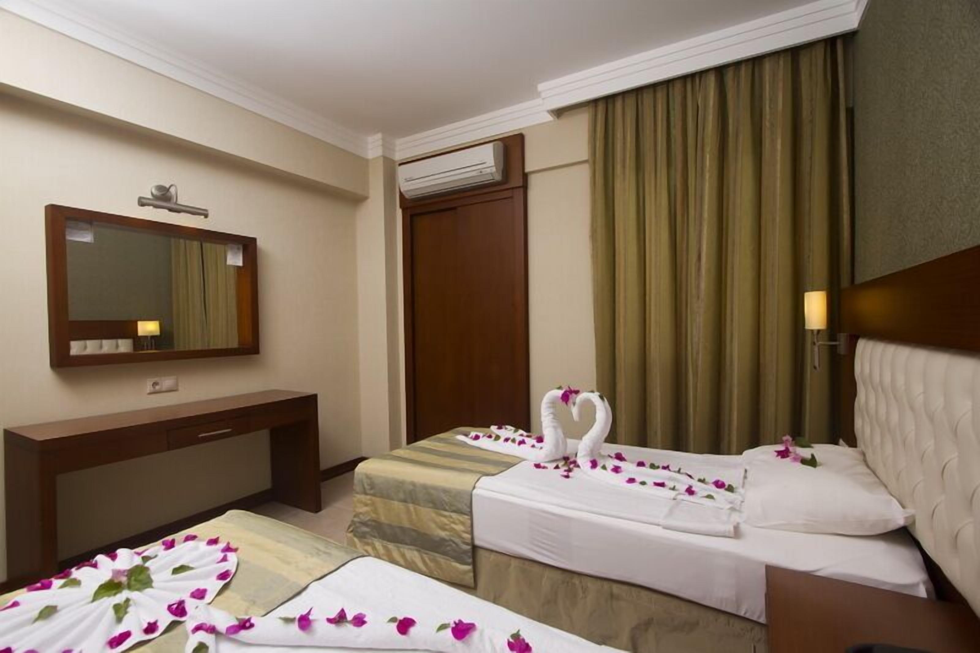 apartment, 1 bedroom | minibar, in-room safe, desk, free cots/infant beds