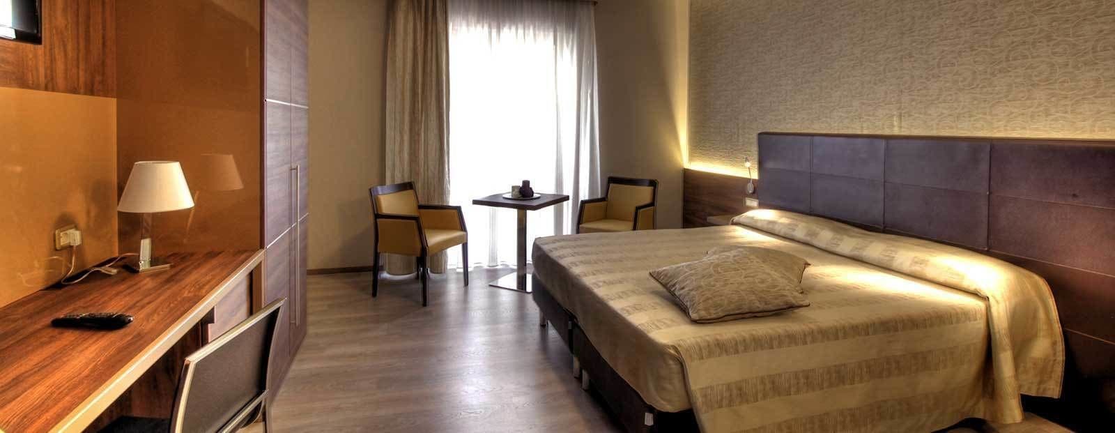 1 bedroom, in-room safe, desk, free cots/infant beds