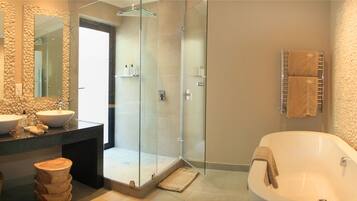 Superior Room, Garden View | 1 bedroom, premium bedding, minibar, in-room safe