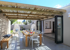 Terrace/patio - Scallop Guest Lodge (Plettenberg Bay)