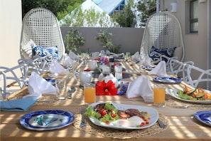 Desayuno completo incluido todos los días