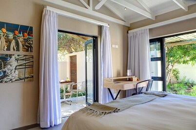 Scallop Guest Lodge