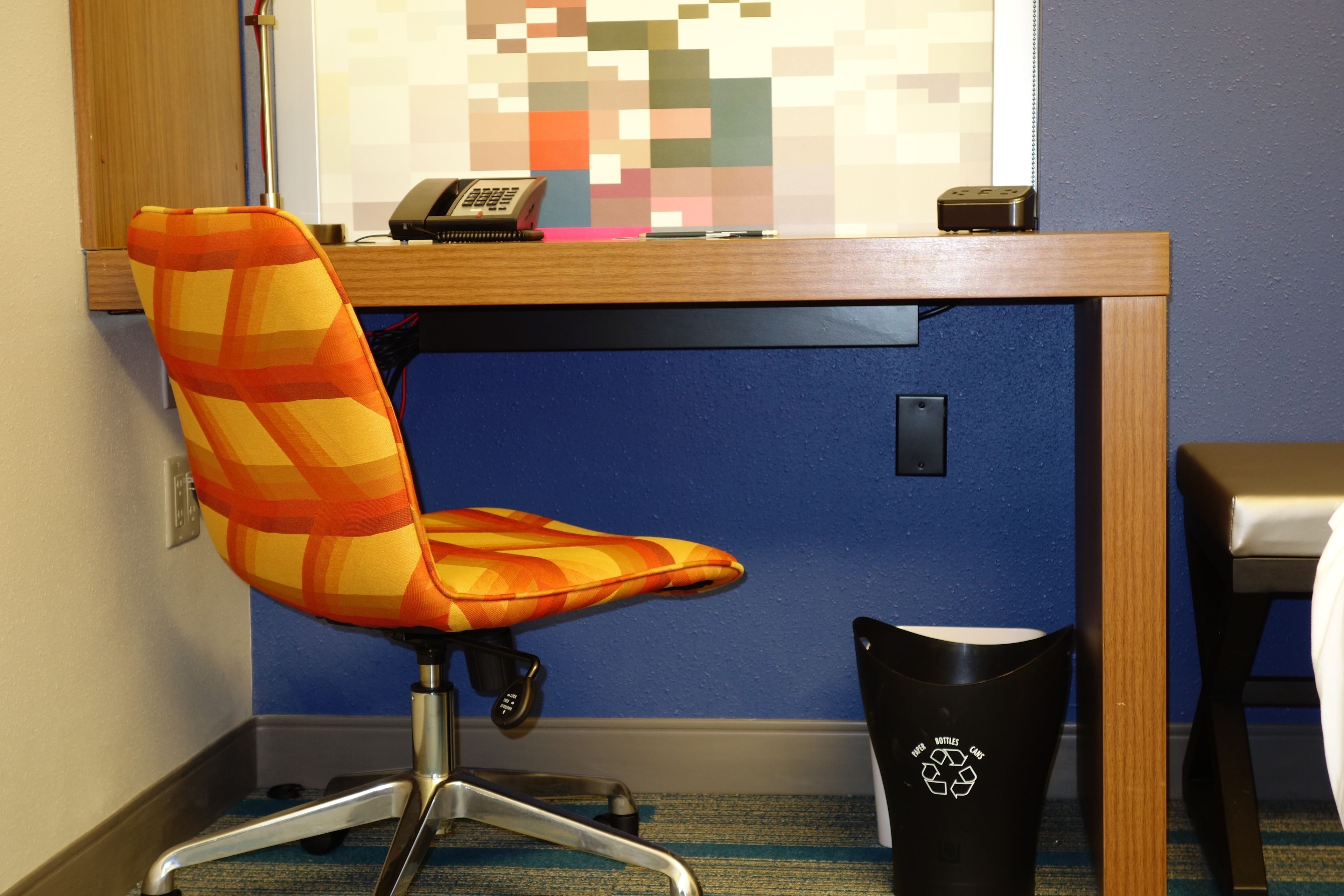 in-room business centre