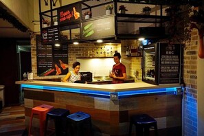 Bar (on property) - The Wandering Paisa Hostel Adults Only (Medellín)