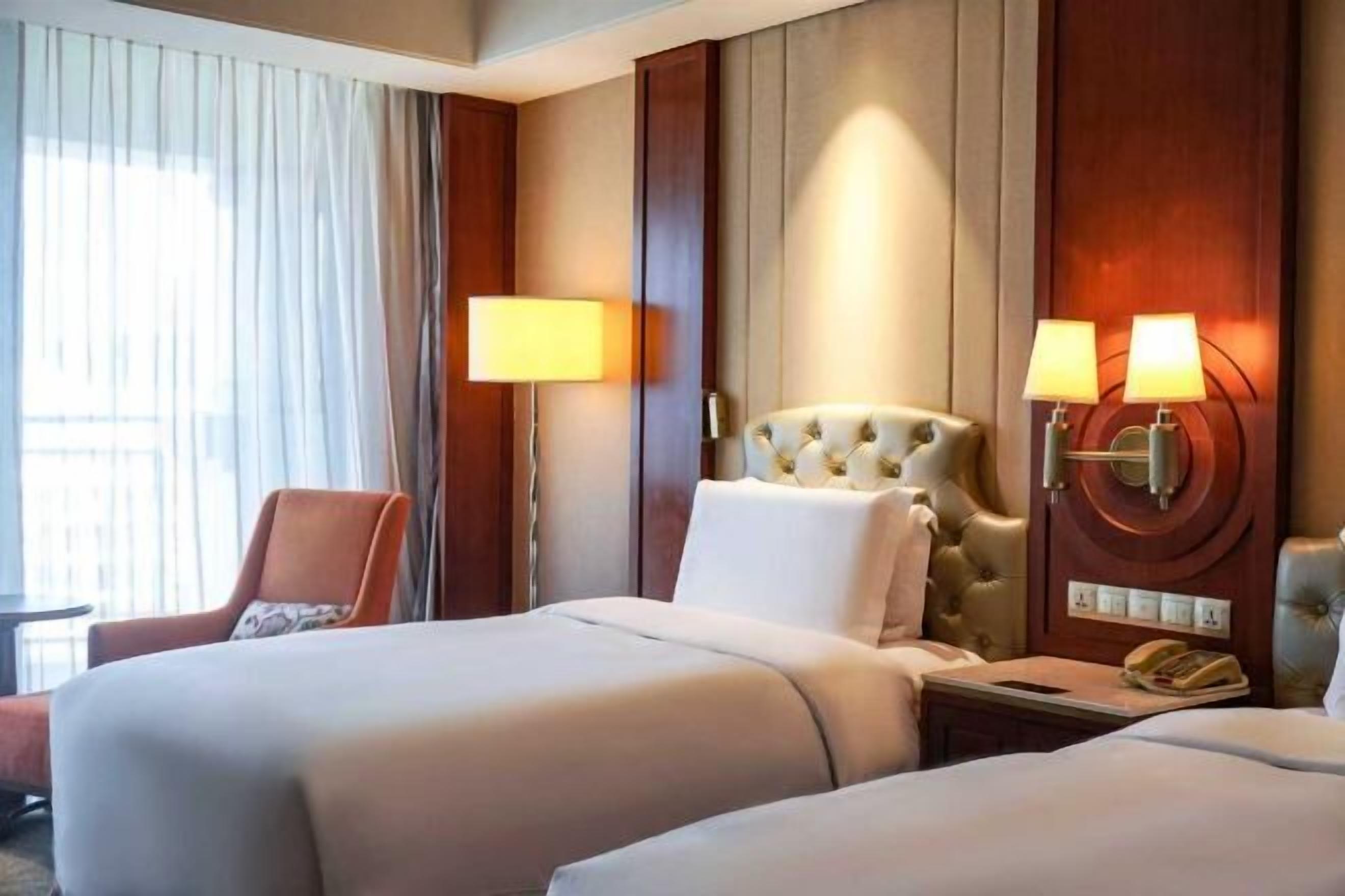 Ropa de cama de alta calidad y minibar 