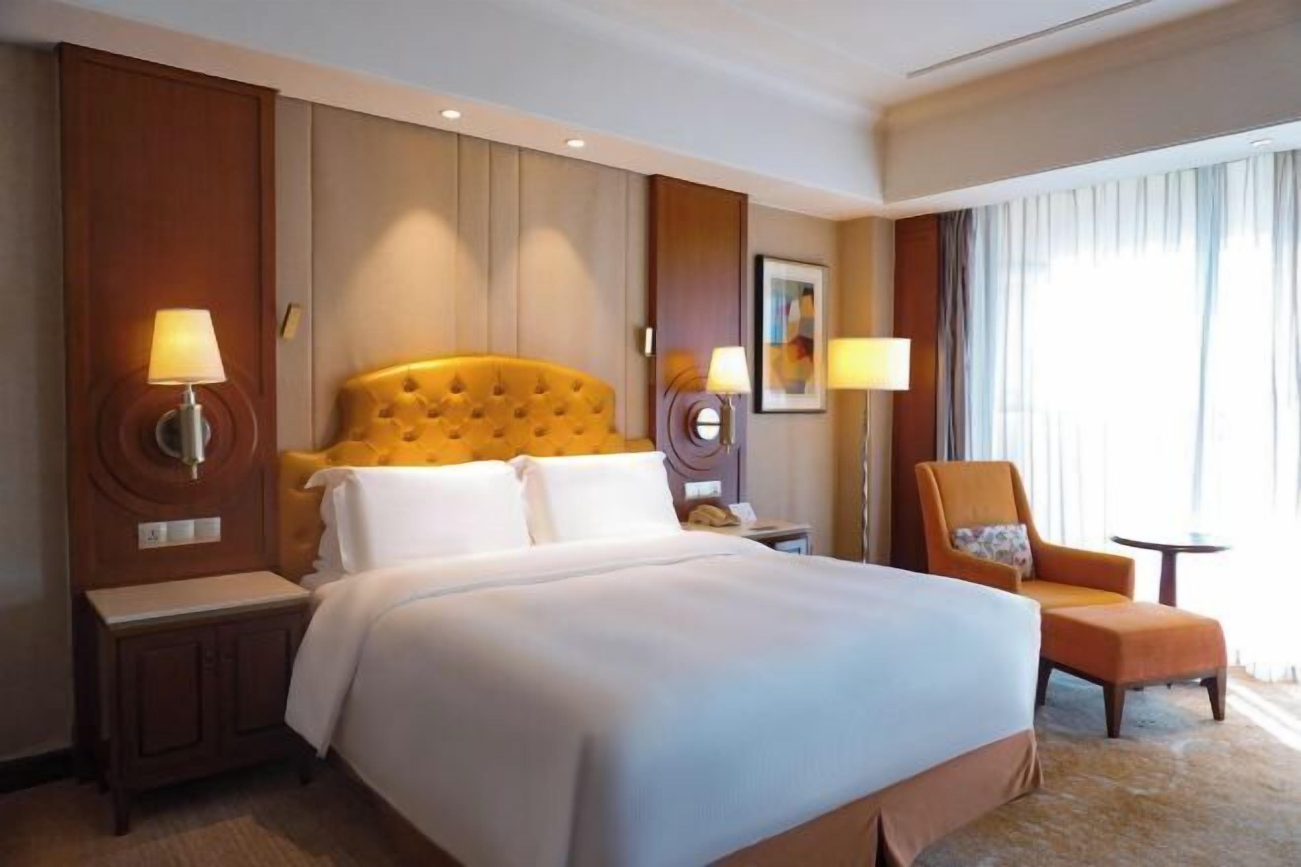 Ropa de cama de alta calidad y minibar 