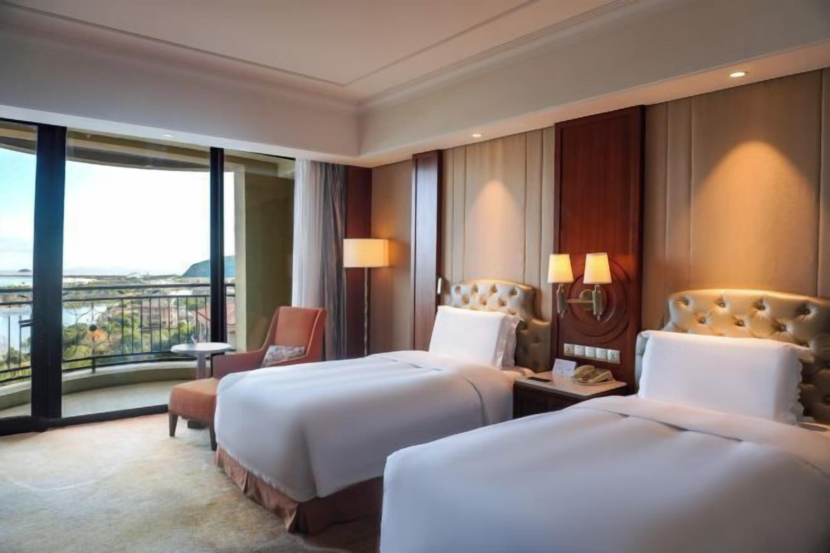 Ropa de cama de alta calidad y minibar 