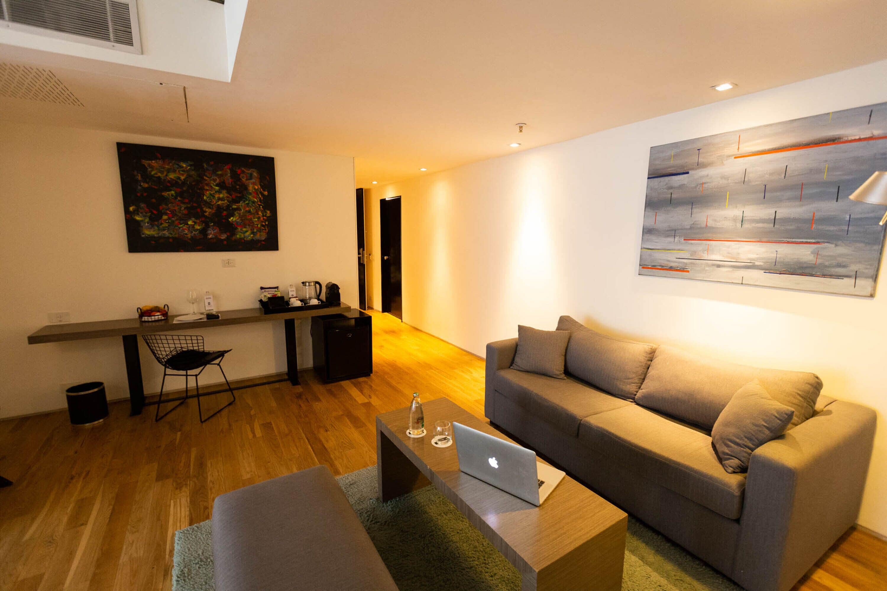 suite, 1 queen bed | premium bedding, down duvets, minibar, in-room safe