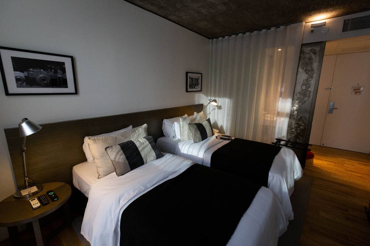 Chambre, 2 lits une place
