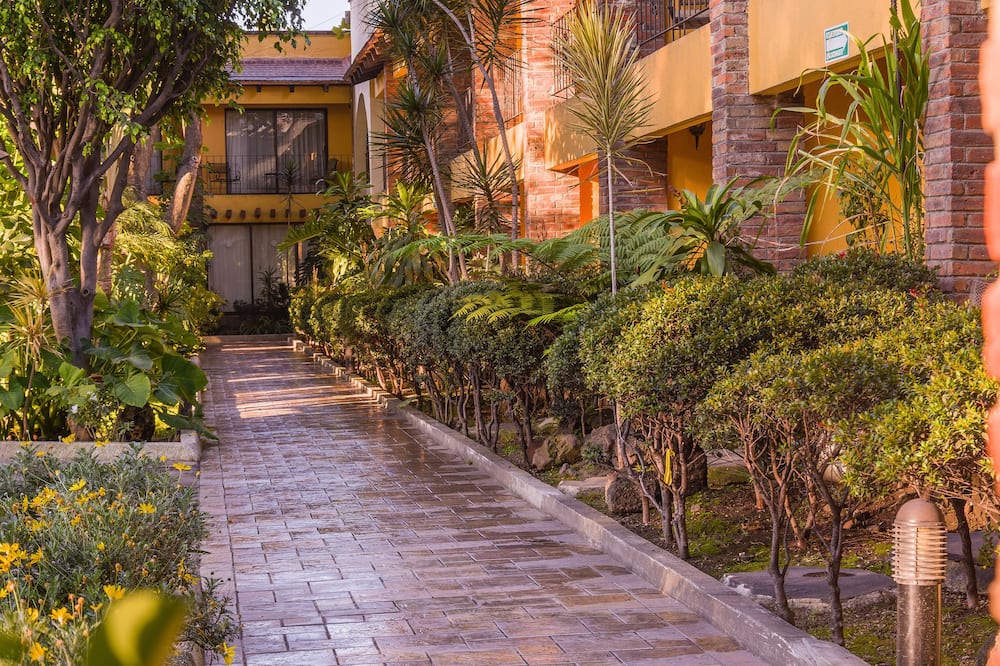 Wyndham Garden Guadalajara Expo