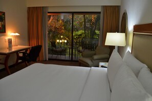 In-room safe, desk, iron/ironing board, free WiFi