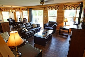 Family Cottage | Living area