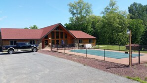 Outdoor pool - K&G Resort (Oswego)