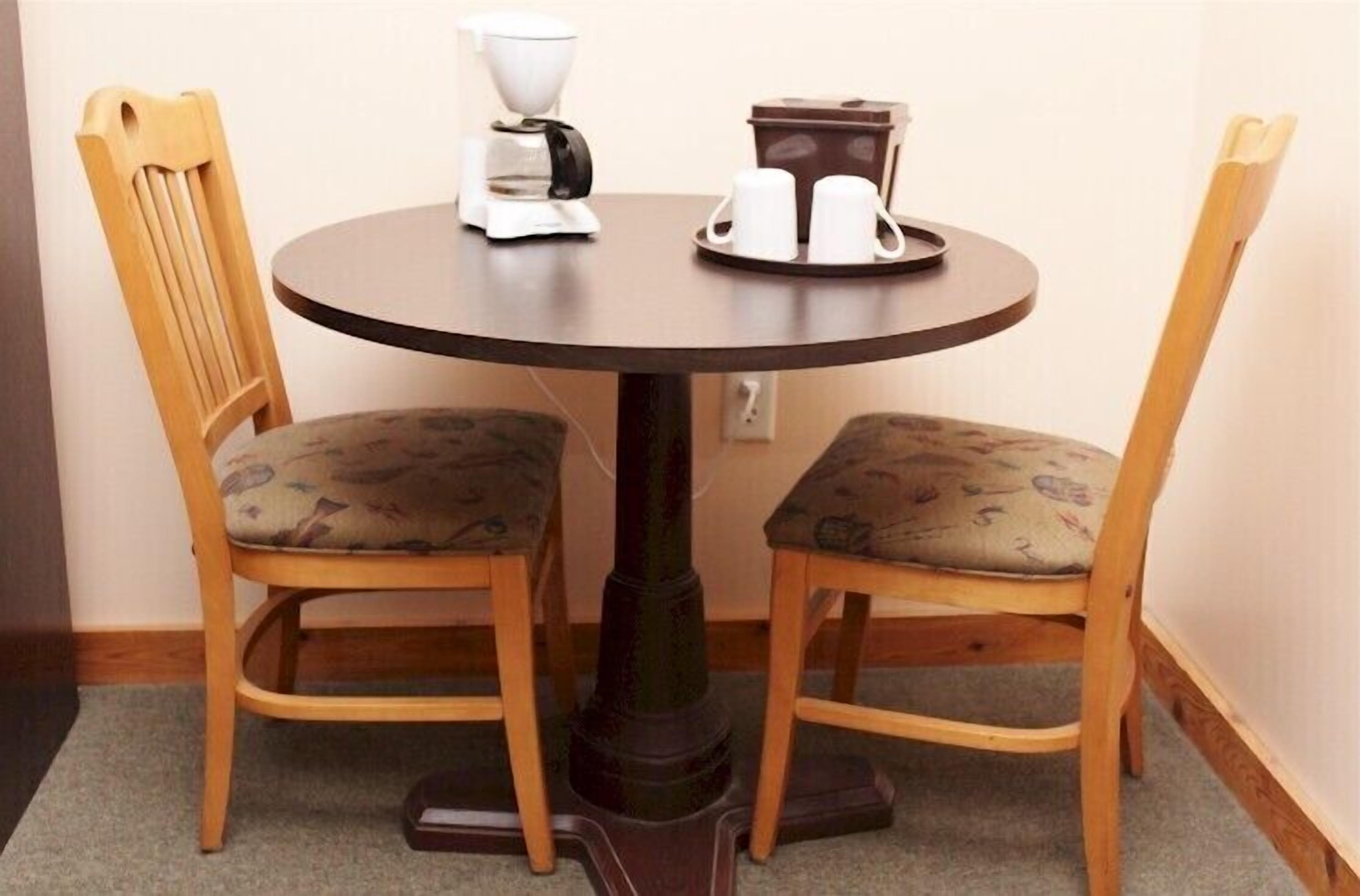 Room, Private Bathroom (Lodge Rooms) | Room amenity