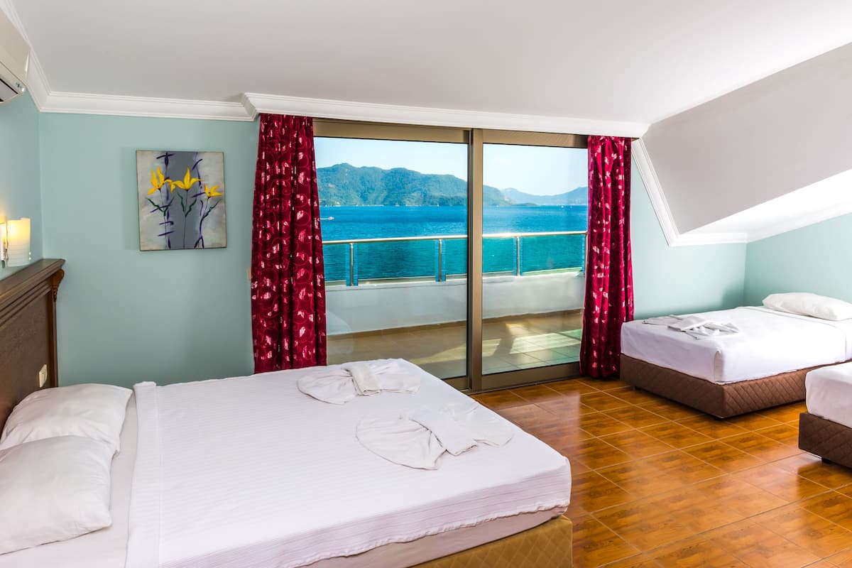 Minibar, caja fuerte, wifi gratis y ropa de cama