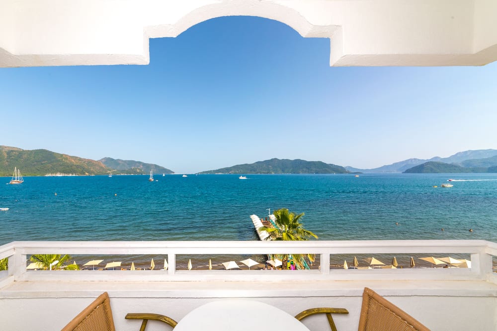 Honeymoon Hotel