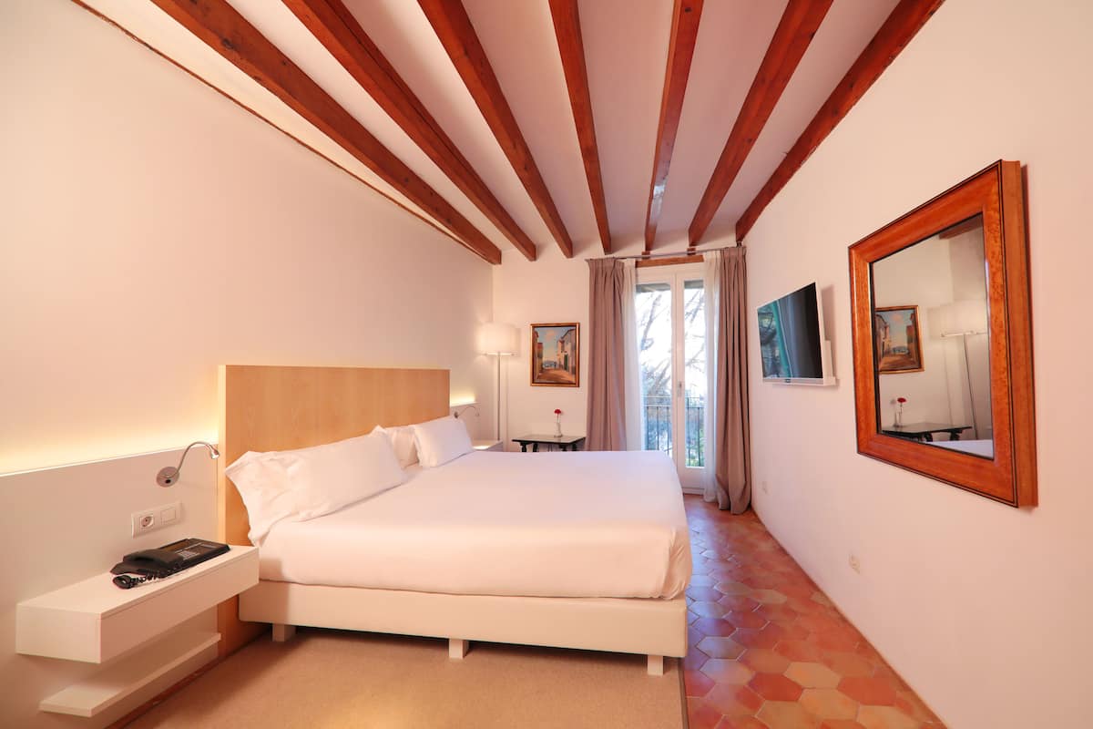 1 chambre, literie de qualité supérieure, couette en duvet d'oie