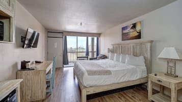 Room, 1 King Bed, Ocean View | Blackout drapes, soundproofing, iron/ironing board, free WiFi