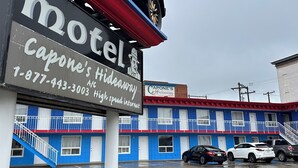 Front of property - Capone's Hideaway Motel (Moose Jaw)
