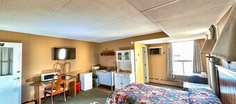 Capone's Hideaway Motel