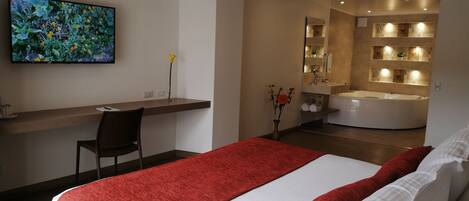 Junior Double Room | Minibar, in-room safe, blackout drapes, free WiFi