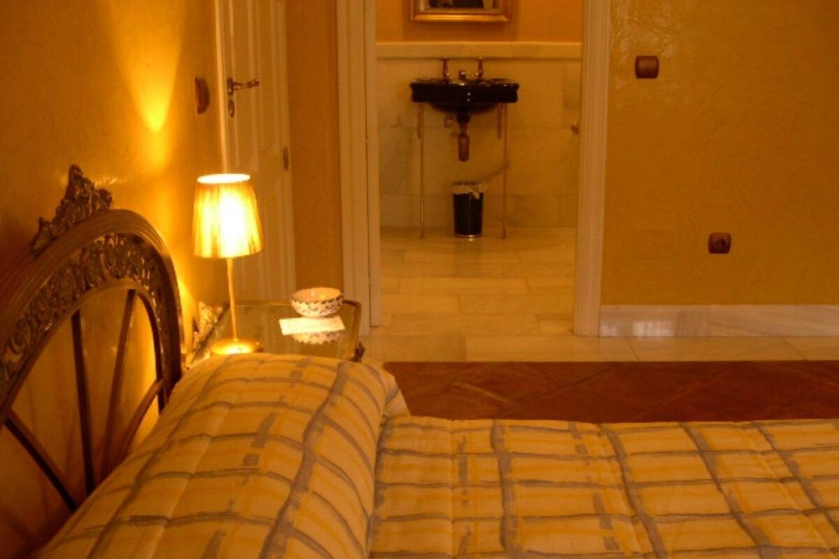 Premium bedding, desk, blackout drapes, rollaway beds (surcharge)