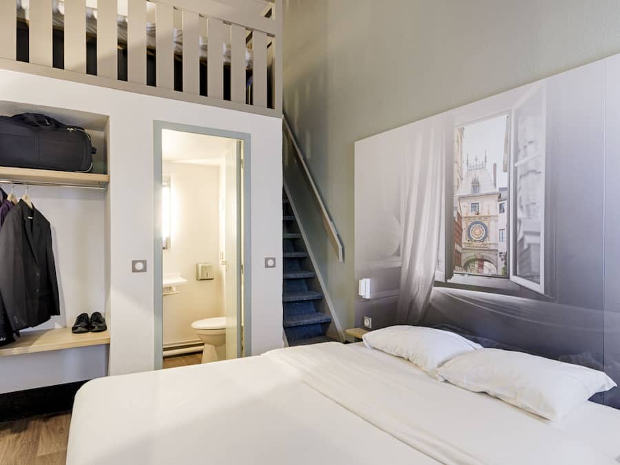 Quadruple Room, Non Smoking | Premium bedding, desk, soundproofing, free WiFi