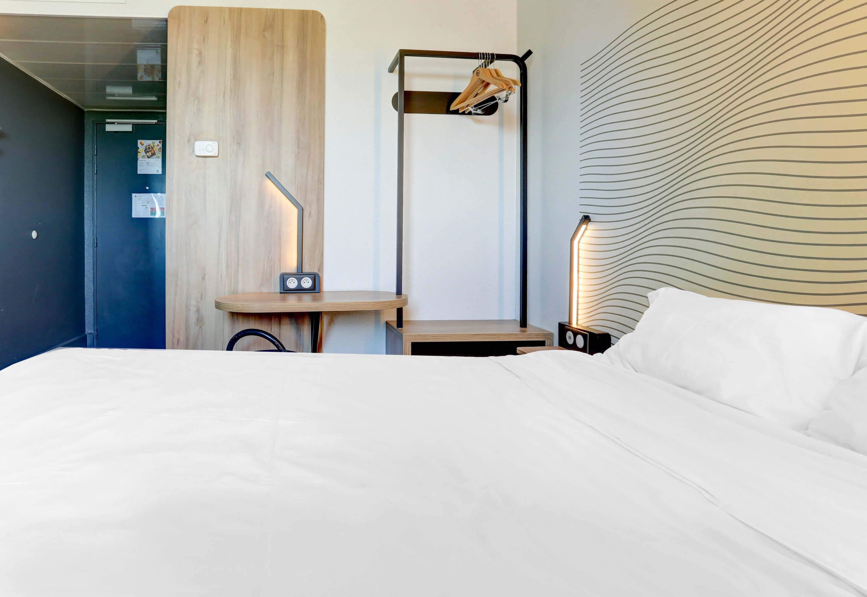 double room, non smoking | desk, soundproofing, free wifi, bed sheets