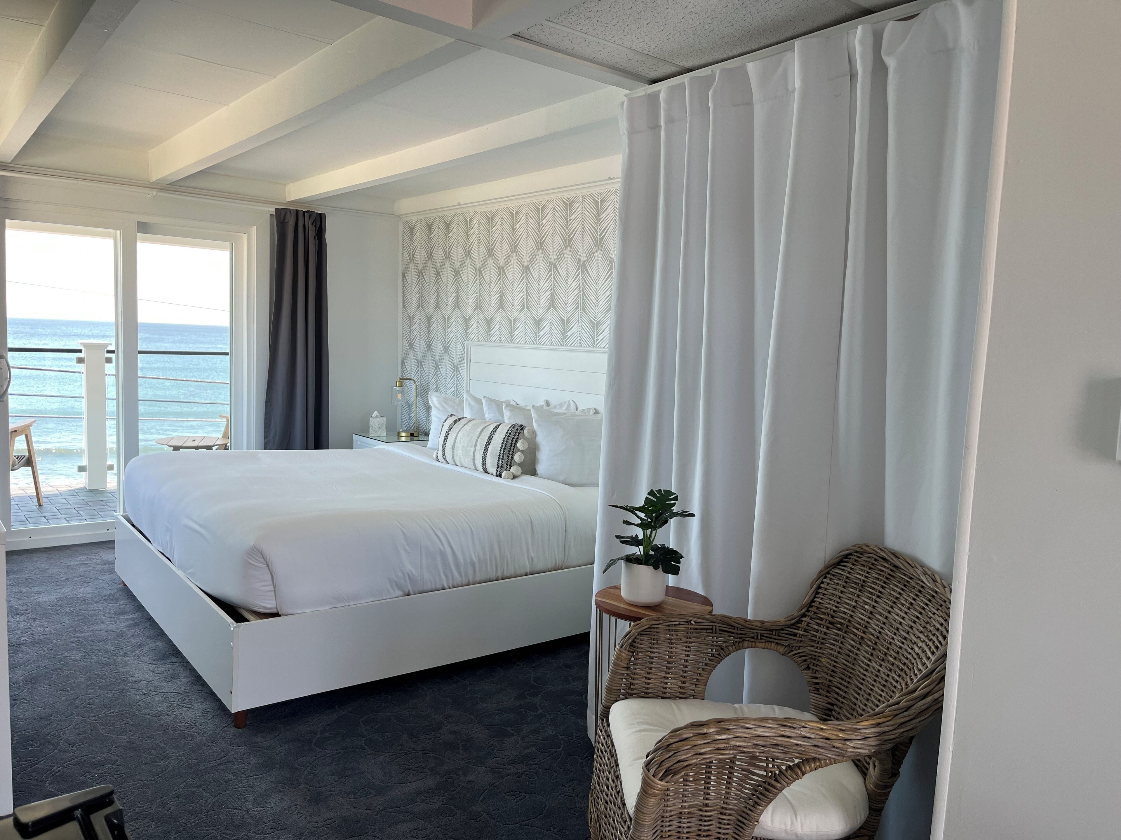 deluxe room, 1 king bed, balcony, full unobstructed ocean view | 1 bedroom, premium bedding, individually decorated