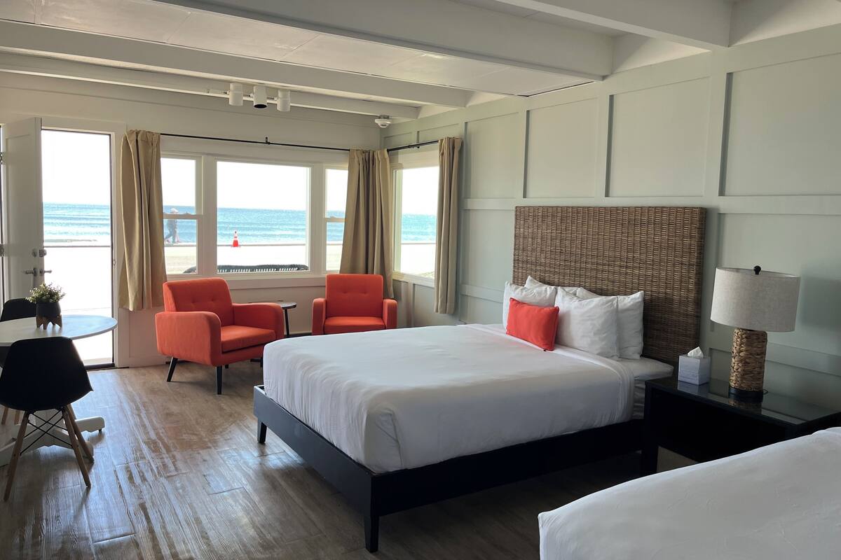 Deluxe Room, 2 Queen Beds, Patio First Level, Full Unobstructed Ocean View | 高档床上用品、遮光窗帘、隔音、熨斗/熨衣板