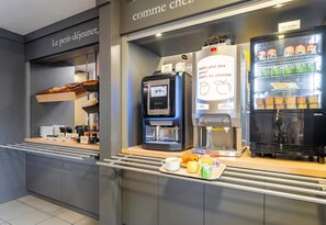 Desayuno buffet todos los días (con cargo) 