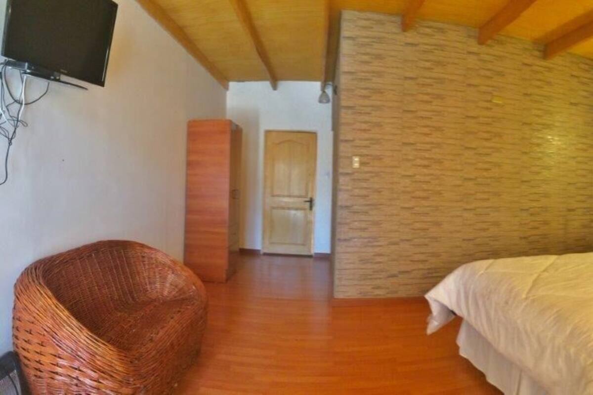 Desk, rollaway beds, free WiFi