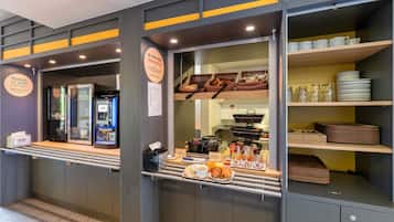 Daily buffet breakfast for a fee