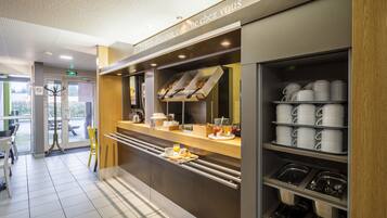 Frukostbuffé varje dag mot avgift