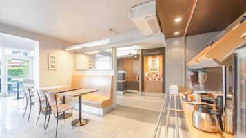 Daily buffet breakfast for a fee