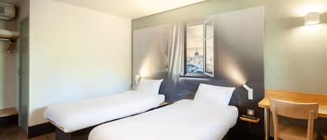 Ropa de cama de alta calidad, escritorio y sistema de insonorización