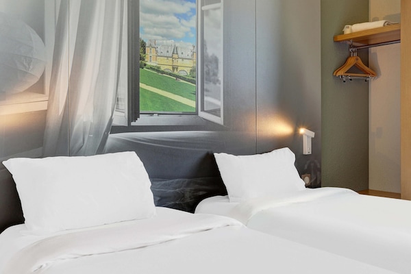 Twin Room, Non Smoking | Premium bedding, desk, soundproofing, cribs (free)