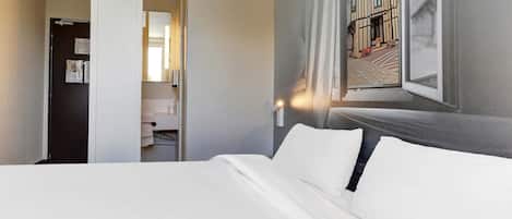 Double Room, Non Smoking | Premium bedding, desk, soundproofing, free cribs/infant beds