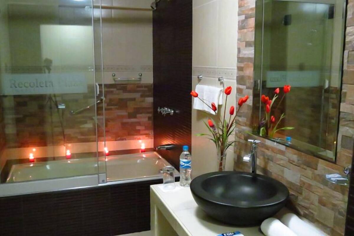 In-room safe, blackout drapes, WiFi (free), bed sheets