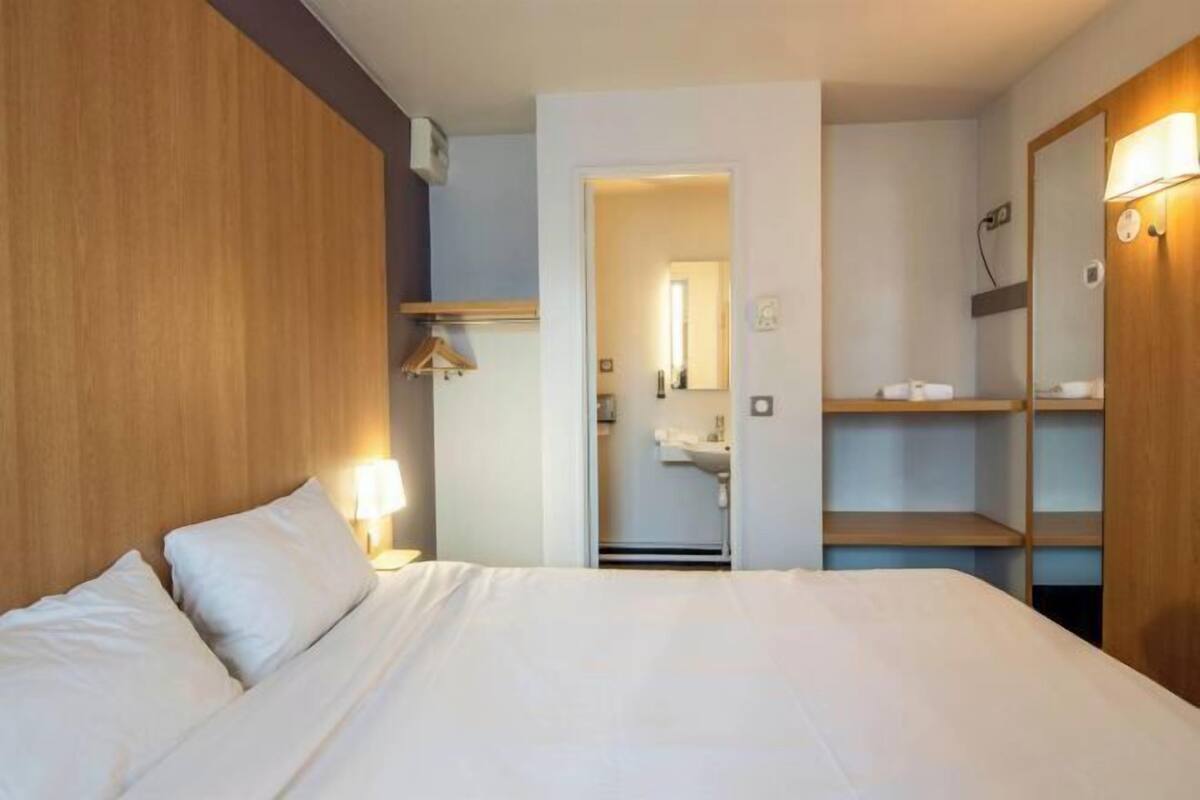 Bureau, chambres insonorisées, lits bébé (en supplément), Wi-Fi gratuit