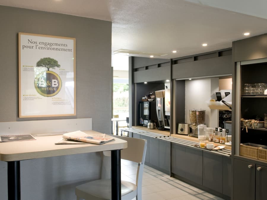 Frukostbuffé varje dag mot avgift